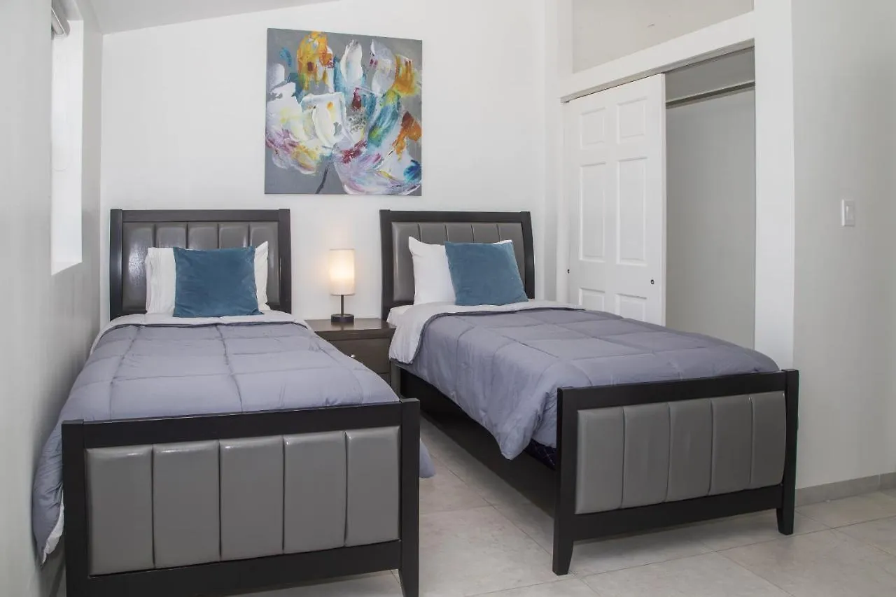 Feriehus 232E South Finger, Waterfront Villa, Jolly Harbour Antigua og Barbuda